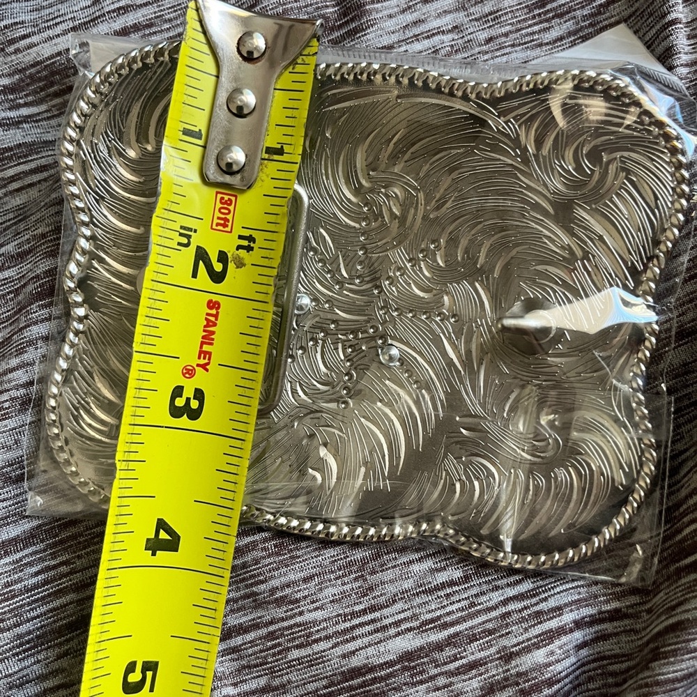 Gold and Silver Western Belt Buckle - Picture 4 of 6